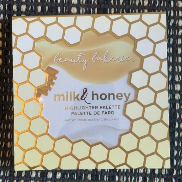 New Beauty Bakerie MILK and HONEY Highlighter Palette - Picture 4 of 8